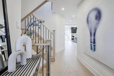 428 King St, East Gwillimbury - Mt Albert image-0-1