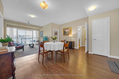 Unit 301 — 400 William Graham Dr, Aurora - Rural Aurora image-0-2
