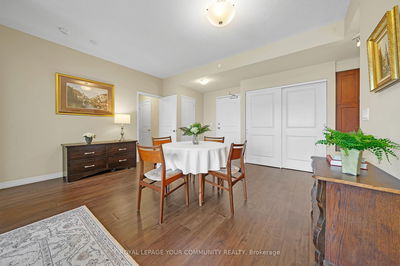 Unit 301 — 400 William Graham Dr, Aurora - Rural Aurora image-0-3