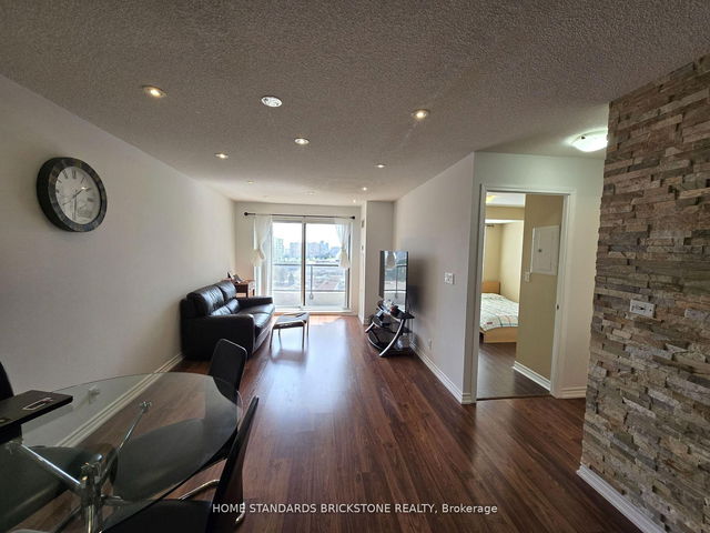 1012 - 18 Harding Boulevard