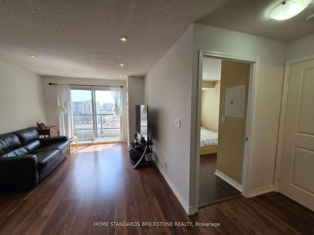 1012 - 18 Harding Boulevard