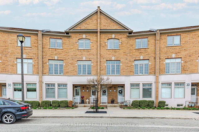 22 - 30 Greensborough Village Circle