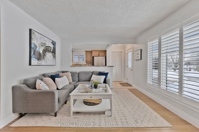 273 Rogers Rd, Newmarket - Central Newmarket image-0-3