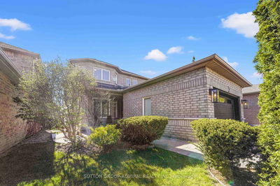 31 Panorama Cres, Vaughan - Elder Mills image-0-2