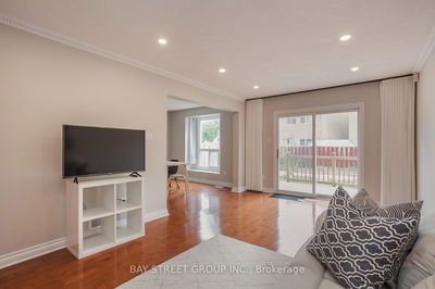 3 Upton Cres, Markham - Milliken Mills West image-0-3