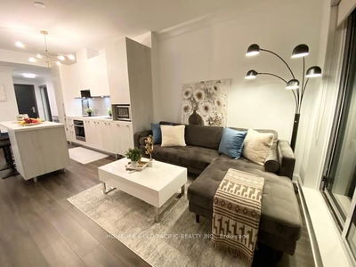Unit 802 — 18 Water Walk Dr, Markham - Unionville image-0-3