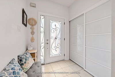 74 Lander Cres, Vaughan - Patterson image-0-2