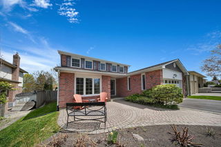 383 Ashworth Drive