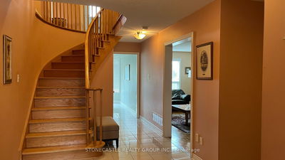 70 Zucchet Crt, Vaughan - East Woodbridge image-0-2