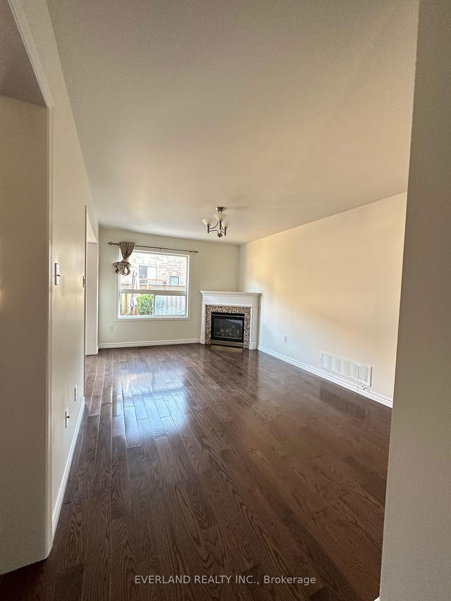 7 Bassett Avenue