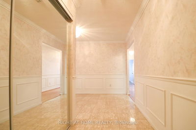 Unit 415 — 610 Bullock Dr, Markham - Markville image-0-2