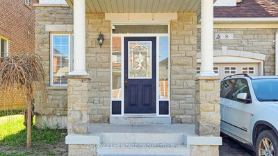 8 Picnic St, Richmond Hill - Oak Ridges Lake Wilcox image-0-2