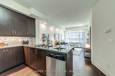 Unit 513 — 8110 Birchmount Rd, Markham - Unionville image-0-3