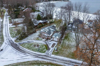 598 Duclos Point Rd, Georgina - Pefferlaw image-0-4