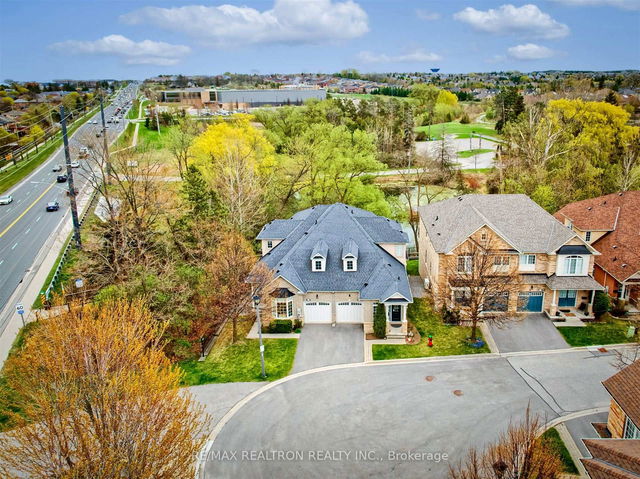 654 Tapestry Lane