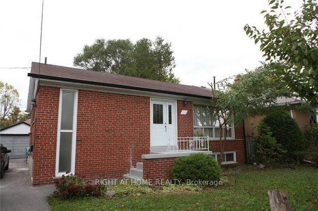 Main Floor - 413 Fernleigh Circle
