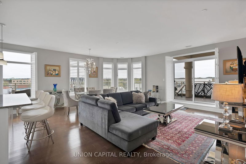 Unit 505 — 15277 Yonge St, Aurora - Aurora Village image-0-0