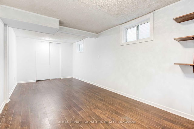 Bsmt - 50 Cartier Crescent