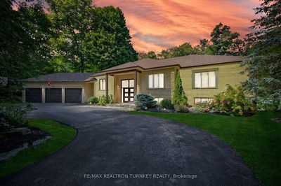 22 Sherwood Glen, East Gwillimbury - Holland Landing