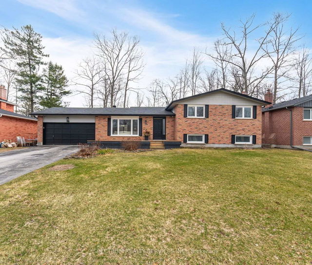 52 French Crescent