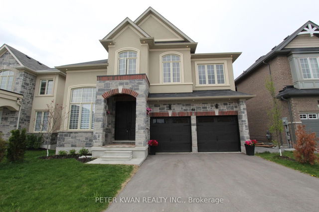 61 Strathgreen Lane