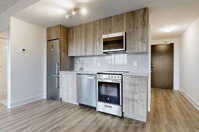 Unit 220 — 185 Deerfield Rd, Newmarket - Central Newmarket image-0-4