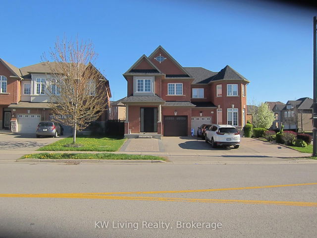 72 Autumn Hill Boulevard