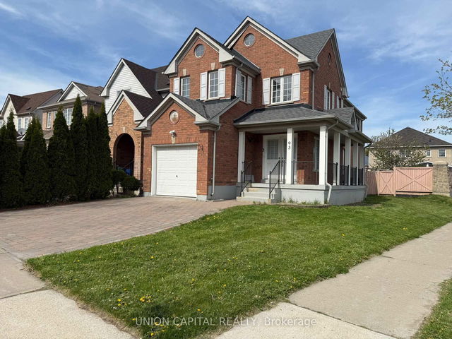 93 FERNCLIFFE Crescent