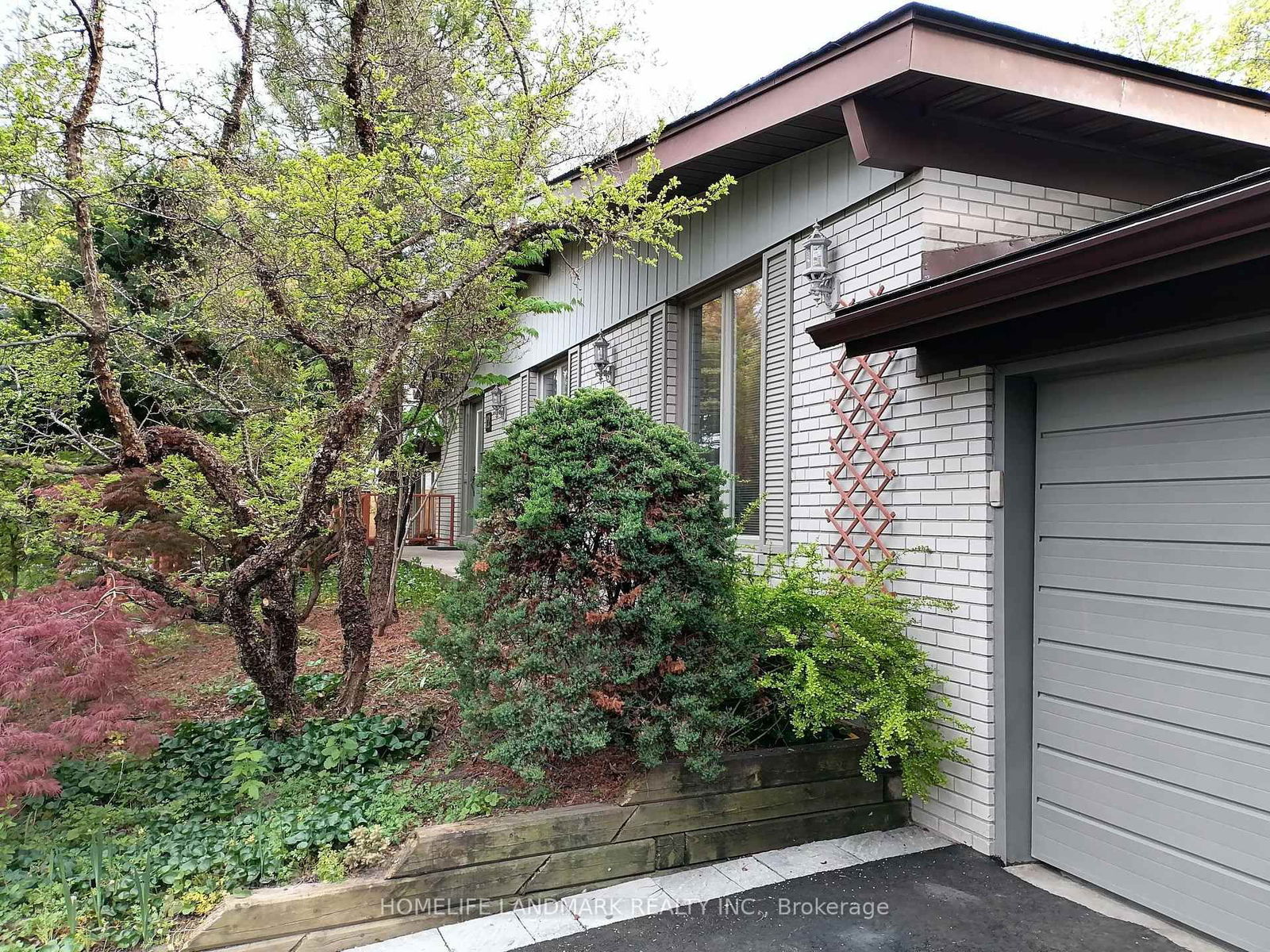 Detached House for sale at 12 Thornheights Road, Markham, Royal Orchard, L3T 3M1 - MLS: N12143416