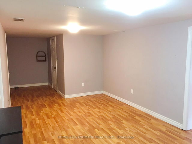 Bsmt - 61 Rockport Crescent