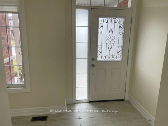 Townhouse for lease at 128 Wagner Crescent, Essa, Angus, L0M 1B6 - MLS: N12143668