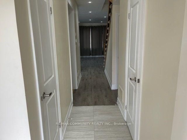 Townhouse for lease at 128 Wagner Crescent, Essa, Angus, L0M 1B6 - MLS: N12143668