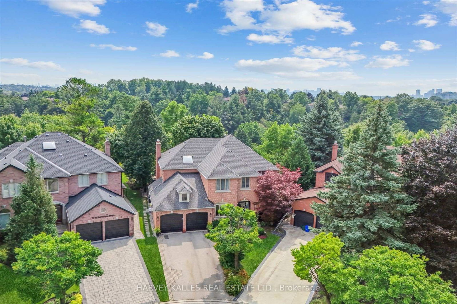 Detached House for sale at 14 Northumberland Terrace, Markham, Thornlea, L3T 7E5 - MLS: N12143699