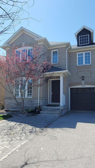 369 Kwapis Blvd, Newmarket - Woodland Hill