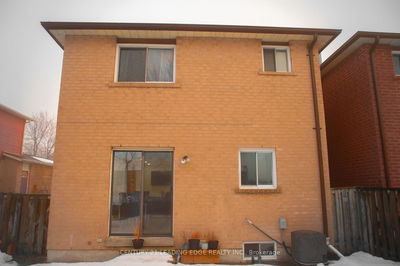 165 Stephenson Cres, Richmond Hill - Crosby image-0-2