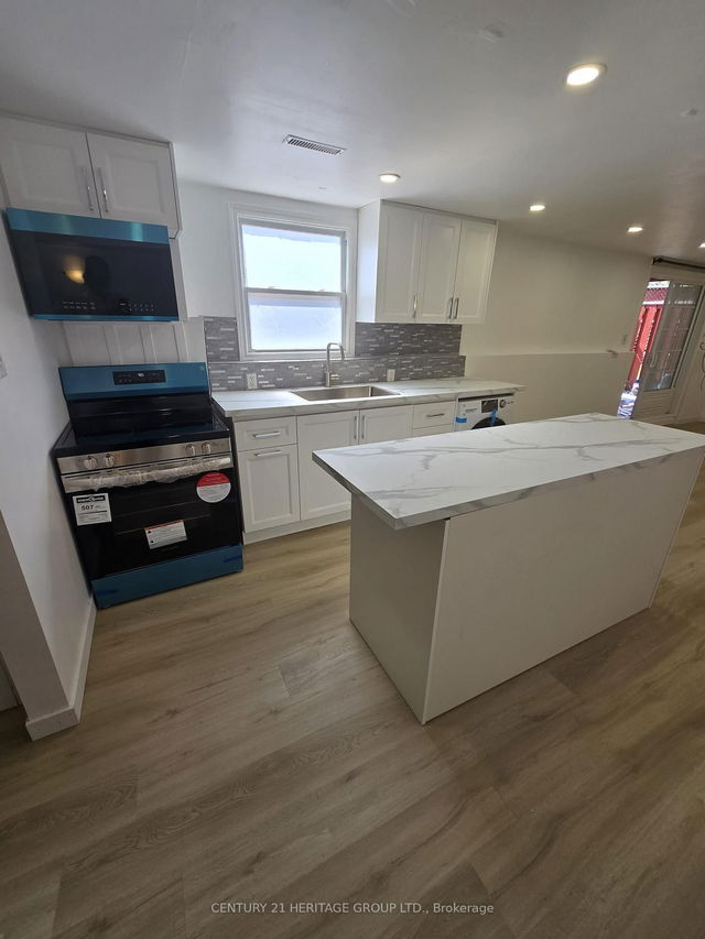Bsmnt - 942 Ferndale Crescent