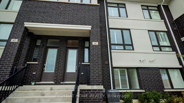 40 James Noble Lane