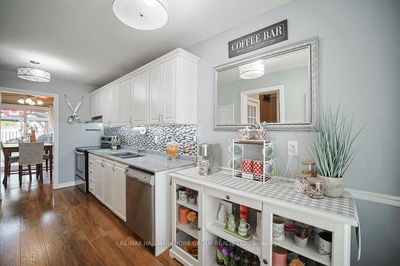 659 Gibson Crt, Newmarket - Huron Heights-Leslie Valley image-0-2