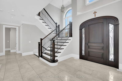 3 Curran Crt, King - King City image-0-2