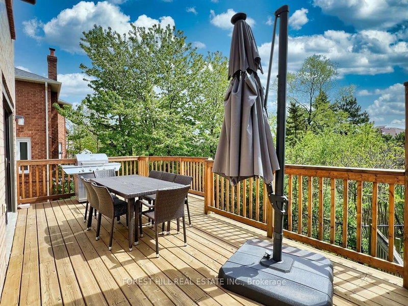 211 Franklin Ave, Vaughan, L4J 7L4 | Image 3