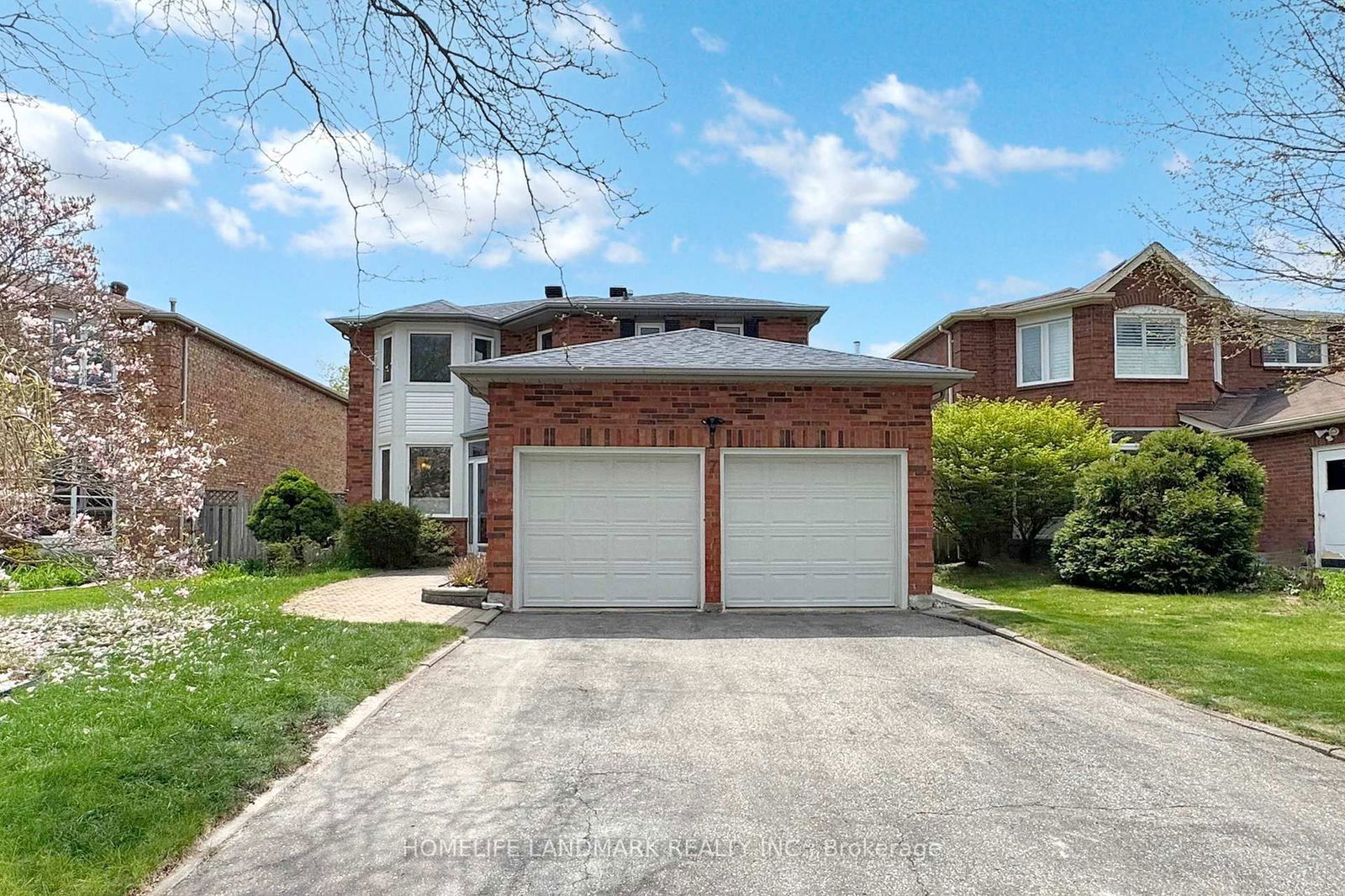 Detached House for sale at 7 Lancashire Road, Markham, Unionville, L3R 8K9 - MLS: N12146977