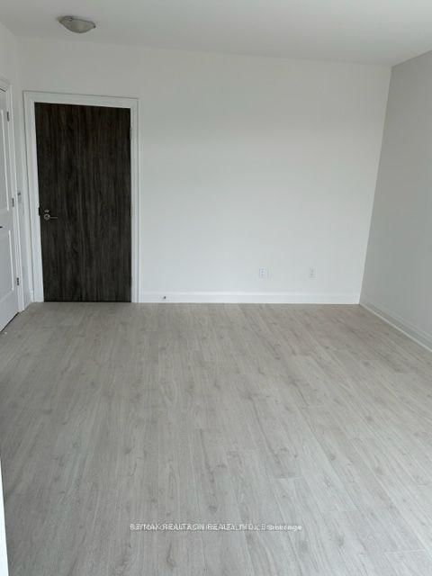 703 W - 10 Gatineau Drive