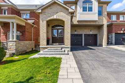 223 Aspenwood Dr, Newmarket - Woodland Hill image-0-2