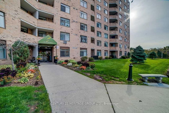 301 - 260 Davis Drive