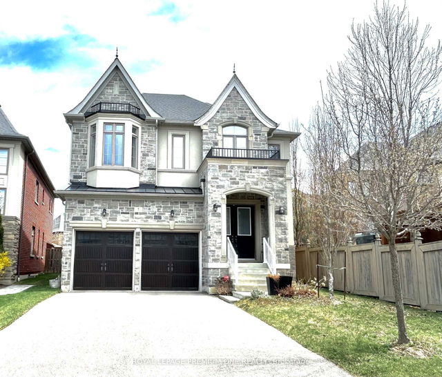 7 Robert Berry Crescent