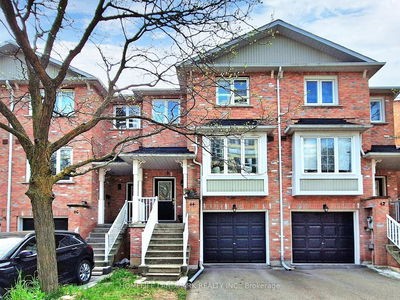 44 Vanity Cres, Richmond Hill - Langstaff