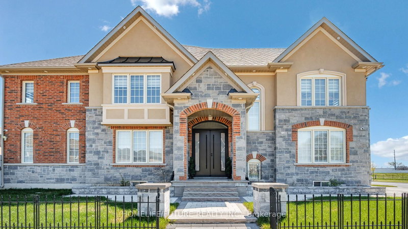 1009 Langford Blvd, Bradford West Gwillimbury, L3Z 4K9 | Image 2