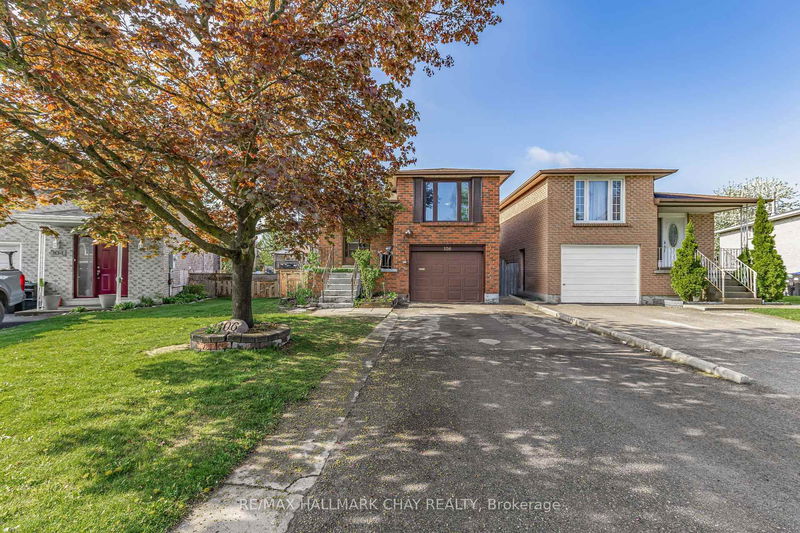 home for sale on 106 Zima Crescent