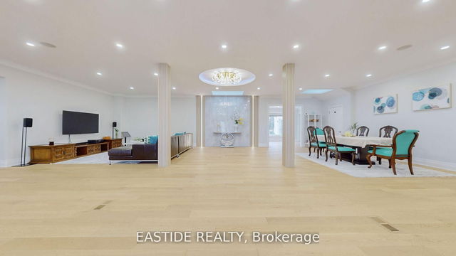 8 Ridgewood Drive