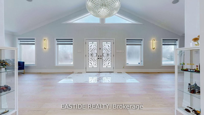 8 Ridgewood Dr, Richmond Hill, L4E 3M1 | Image 3